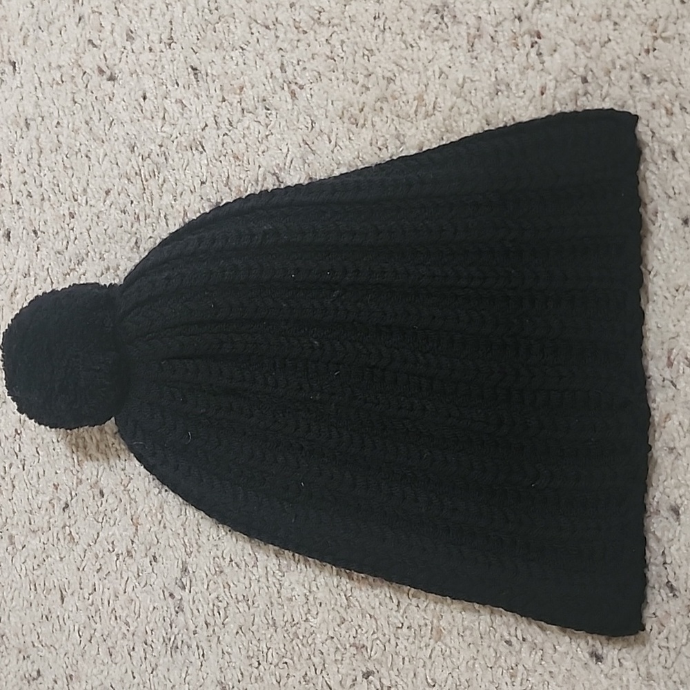 Gucci Black Wool Puff Beanie Winter Cap Hat Sz. S (stretchy) - Picture 4 of 6